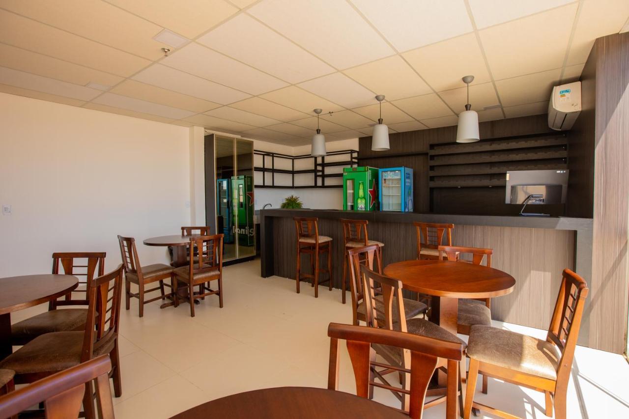 Tri Hotel 3*